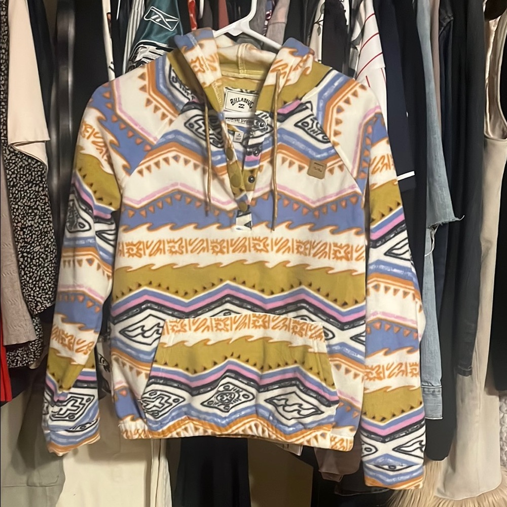 Billabong White and Blue Crew Neck Sweater